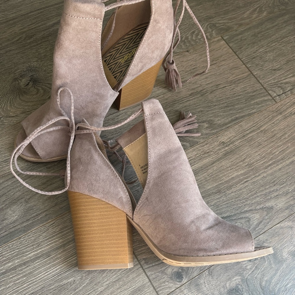 Maurice’s tie up ankle sandals